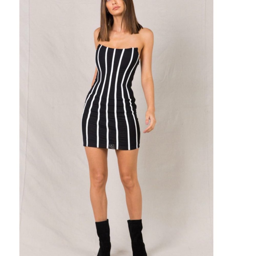 Catwalk  New Sexy Women Dress Black White Patchwork Strapless Size L